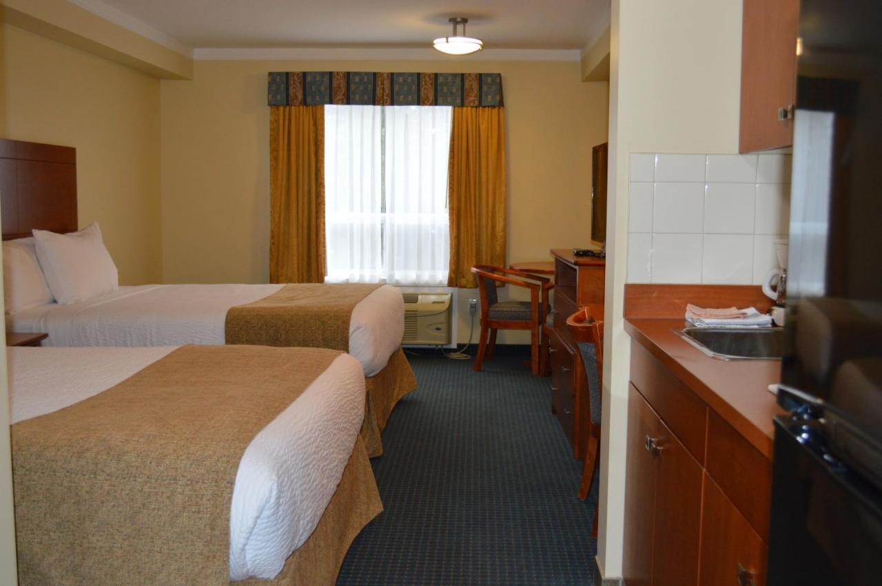 Hinton Lodge Экстерьер фото
