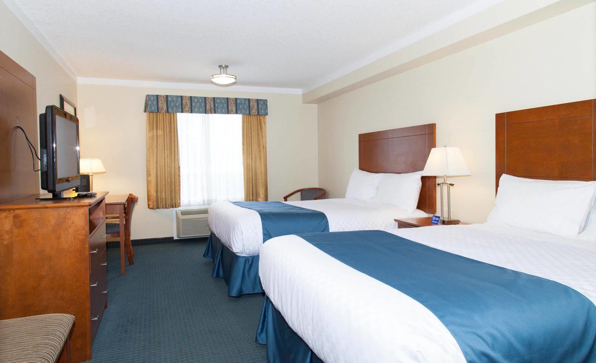 Hinton Lodge Экстерьер фото