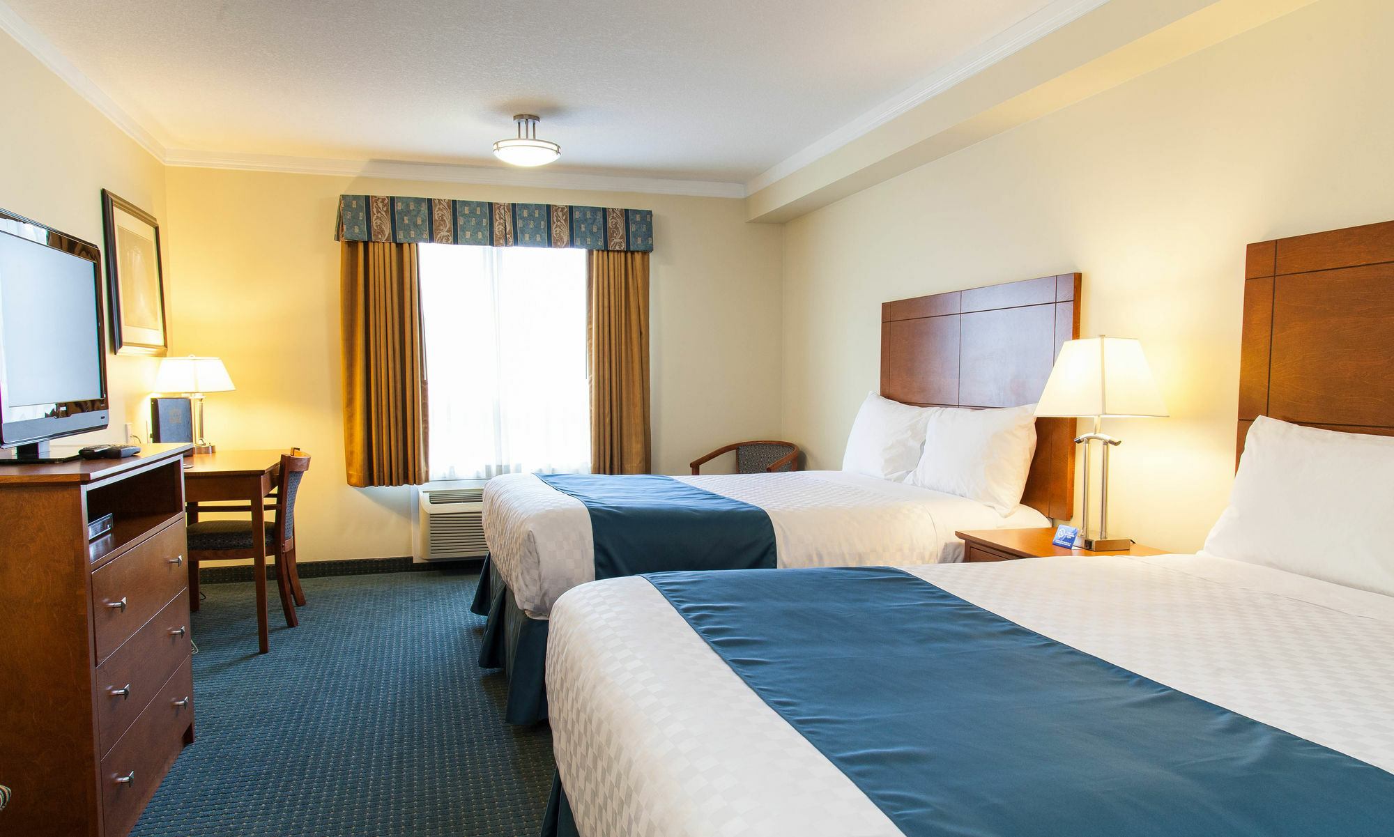 Hinton Lodge Экстерьер фото